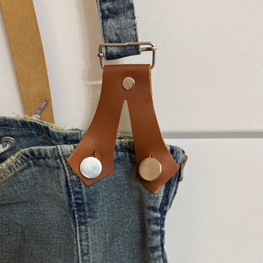 Singer Kelis Farm Fashion Women’s Blue Denim Jeans Suspenders Body Contour - Picture 3 of 7